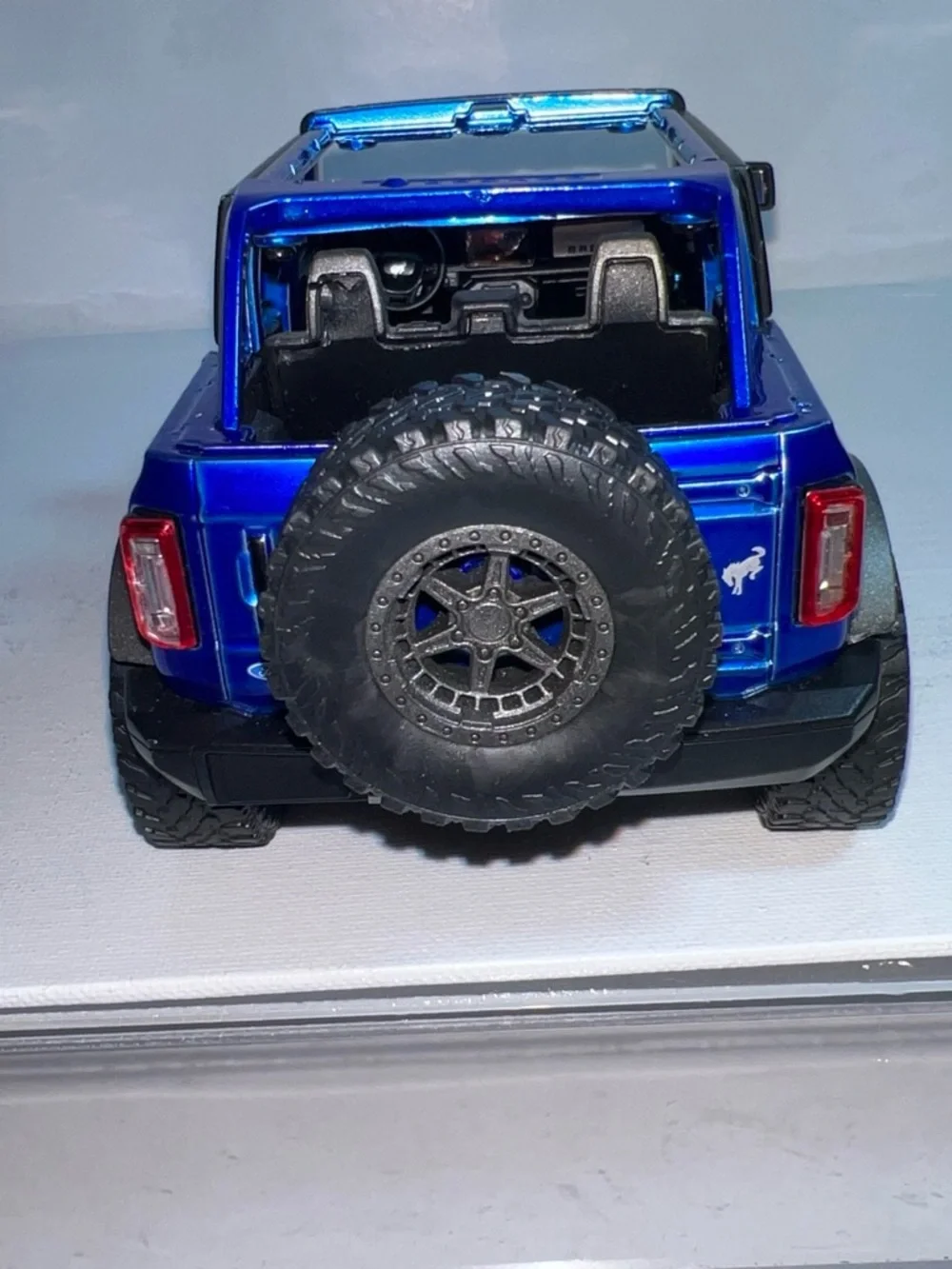 Jada Toys 1/24 2021 Ford Bronco Badlands Diecast Model Blue